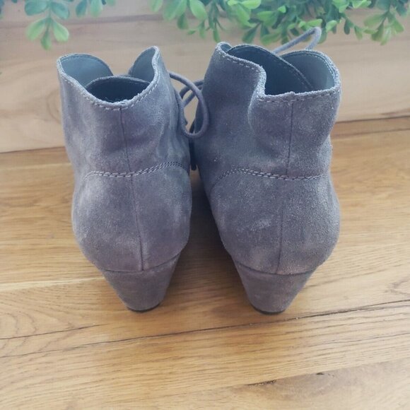 Crown Vintage Gray Suede Boots - Picture 4 of 6